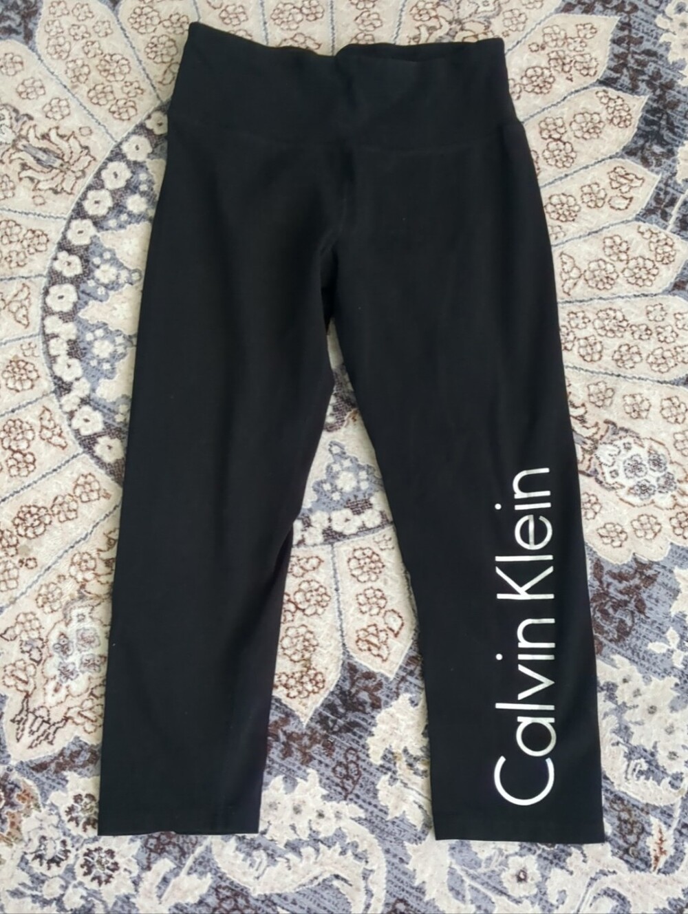 **3/$10** Calvin Klein Performance Leggings Size Medium